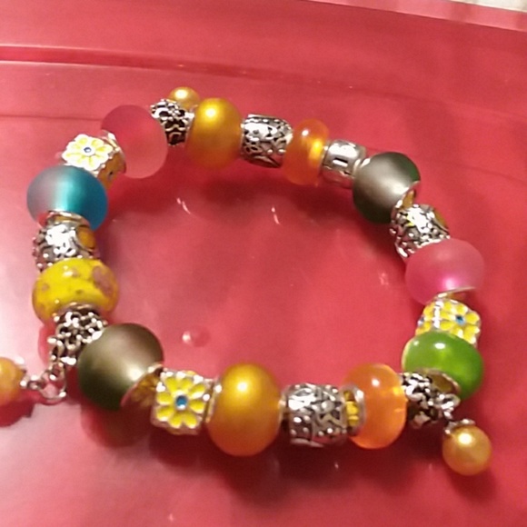 HANDMADE BRACELET - Picture 2 of 3